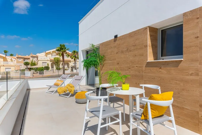 NEW BUILD MODERN VILLA IN CIUDAD QUESADA