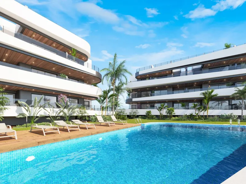 Residencia de nueva construcción en primera línea del campo de golf La Serena, en Los Alcázares